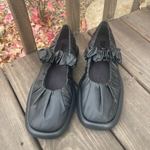 NWOT Camper Onda Sport Ballet Bubble Flat Mary Jane Lightweight